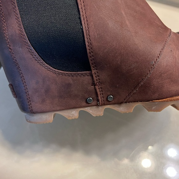 SOREL Joan of Arctic chelsea brown waterproof leather wedge boots size 11 - Picture 8 of 12